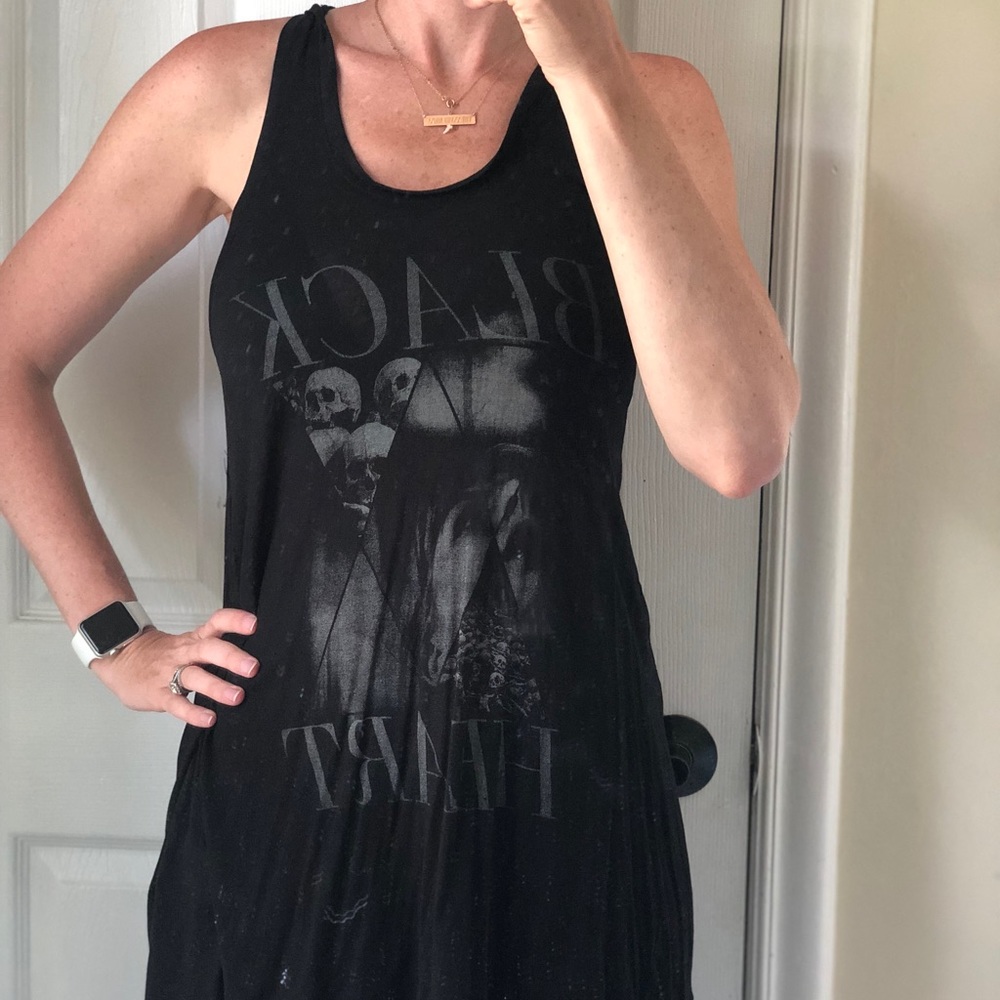 Black heart tank top from Aritzia